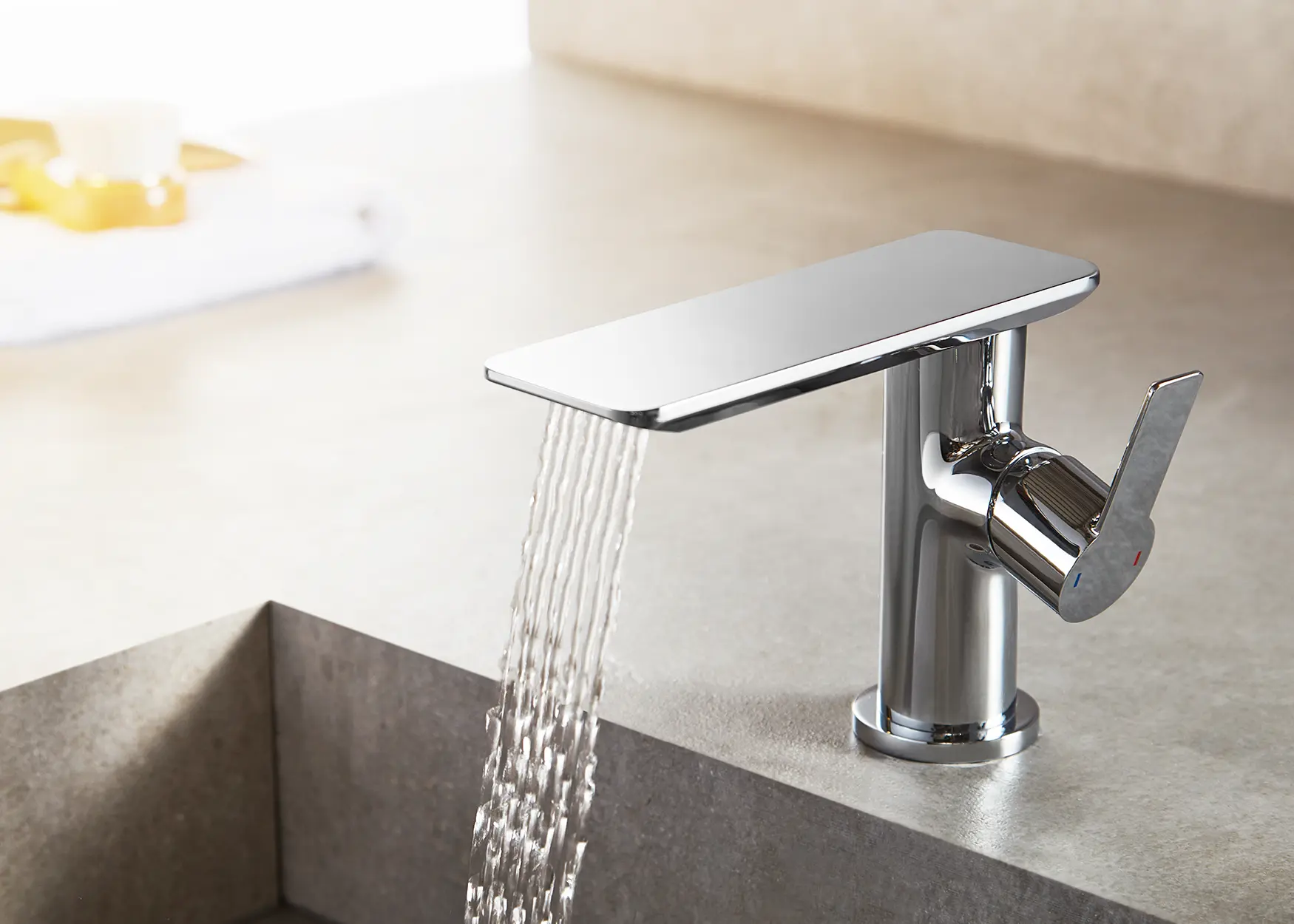 Basin Mixers with Stylish Outlet