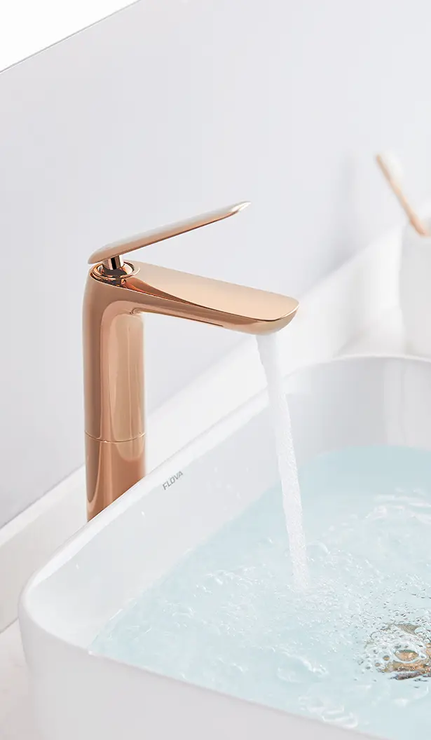 bath spout with hand shower